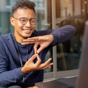 Bolsa para Especialização Técnica em Tradução e Interpretação em Libras