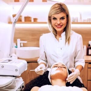 Bolsa para Especialização Técnica em Cosmetologia